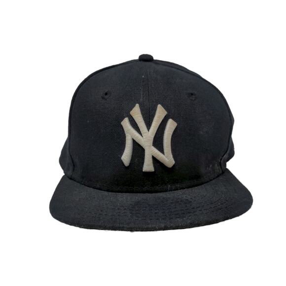 New Era 59Fifty MLB Official On-Field Cap New York Yankees Fitted SZ 6 1/2 Black - Picture 1 of 10